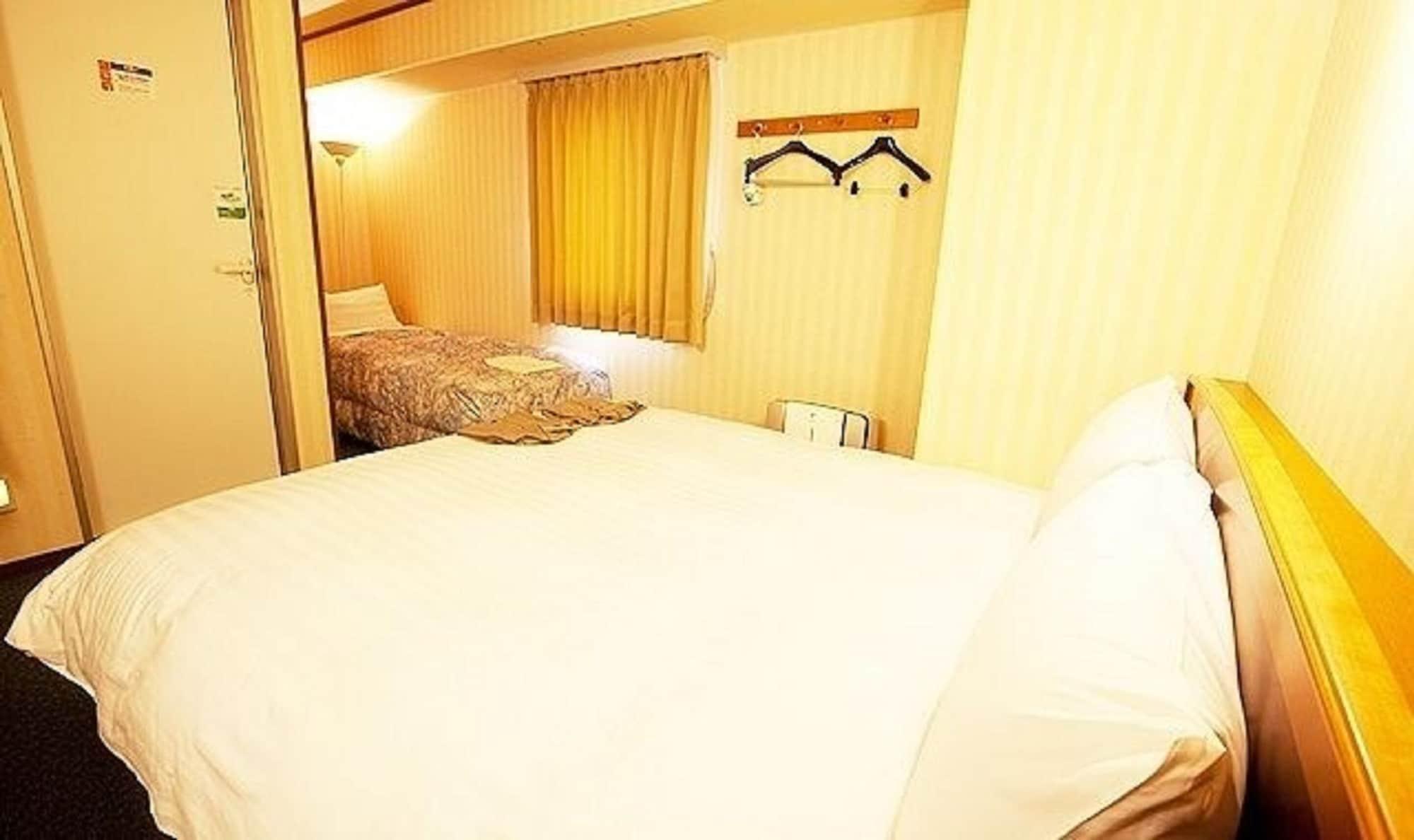 Hotel Prime Inn Тояма Екстериор снимка